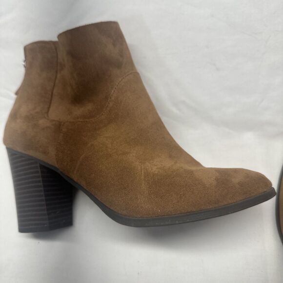 Brash Stacked Healed Suede Ankle Booties Size 8 1/2 - Picture 16 of 16